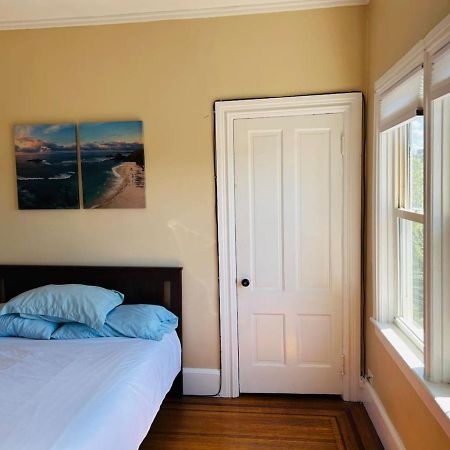 Sunny Spacious Room In Federal Hill, Downtown With Shared Bathroom And Kitchen Providence Exterior photo